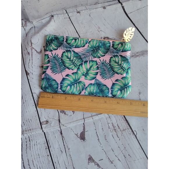Ipsy Glam Bag August 2022 pink makeup bag with palm leaves design and leaf charm - Picture 4 of 5